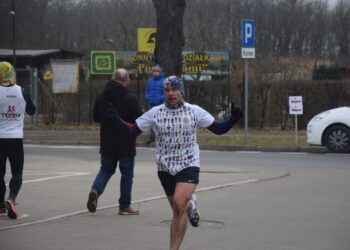 Pobiegli wilczym tropem