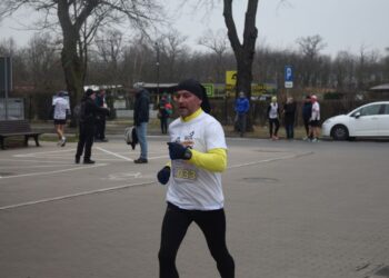 Pobiegli wilczym tropem