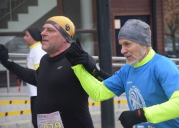 Pobiegli wilczym tropem