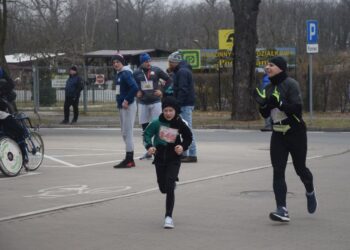 Pobiegli wilczym tropem