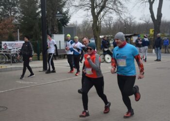 Pobiegli wilczym tropem