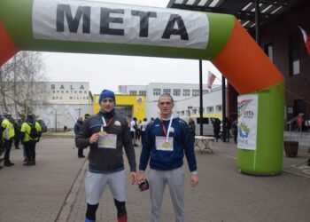 Pobiegli wilczym tropem