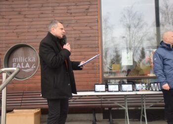 Pobiegli wilczym tropem