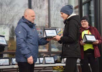 Pobiegli wilczym tropem