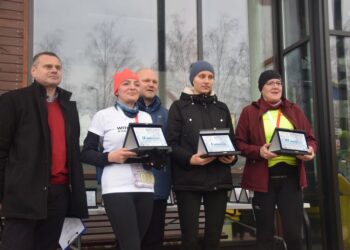 Pobiegli wilczym tropem