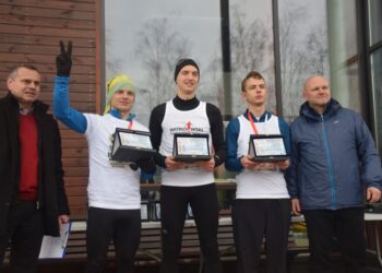 Pobiegli wilczym tropem