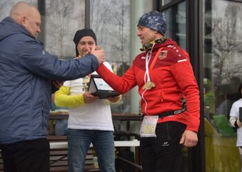 Pobiegli wilczym tropem