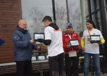 Pobiegli wilczym tropem