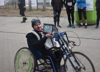 Pobiegli wilczym tropem