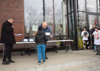 Pobiegli wilczym tropem