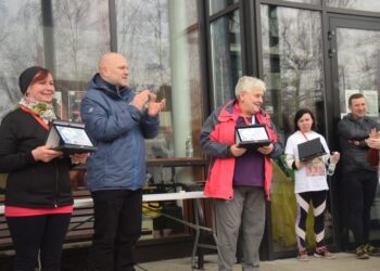 Pobiegli wilczym tropem