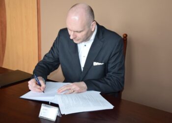 Nowoczesny pojazd do pracy w mieście