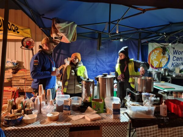 Wolontariusze z Milicza na przejściu granicznym