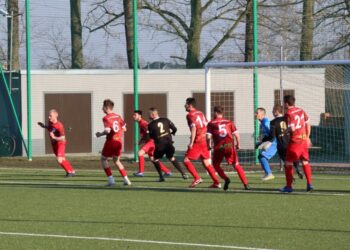 Porażka na inaugurację rundy