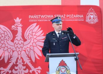 Przekazanie pojazdu kobylińskiej jednostce OSP