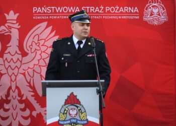 Przekazanie pojazdu kobylińskiej jednostce OSP