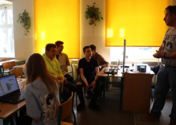 Zaprezentowali ósmoklasistom atuty szkoły