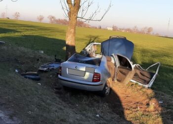 Stracił panowanie nad pojazdem