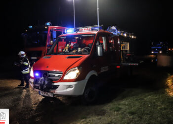 Dwa obiekty zniszczone przez wiatr