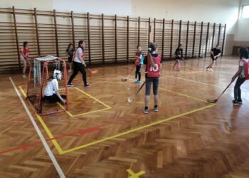 Zajęcia z unihokeja w ramach ministerialnego programu