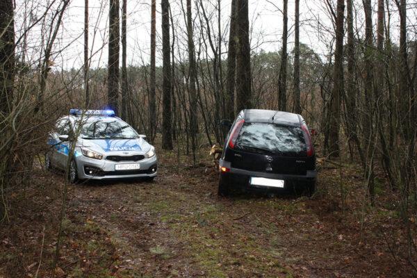 Nietrzeźwy kierowca chciał uciec policjantom