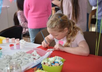 Wspólna zabawa polskich i ukraińskich dzieci