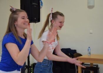 Wspólna zabawa polskich i ukraińskich dzieci