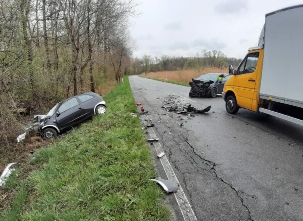 Zderzenie trzech samochodów