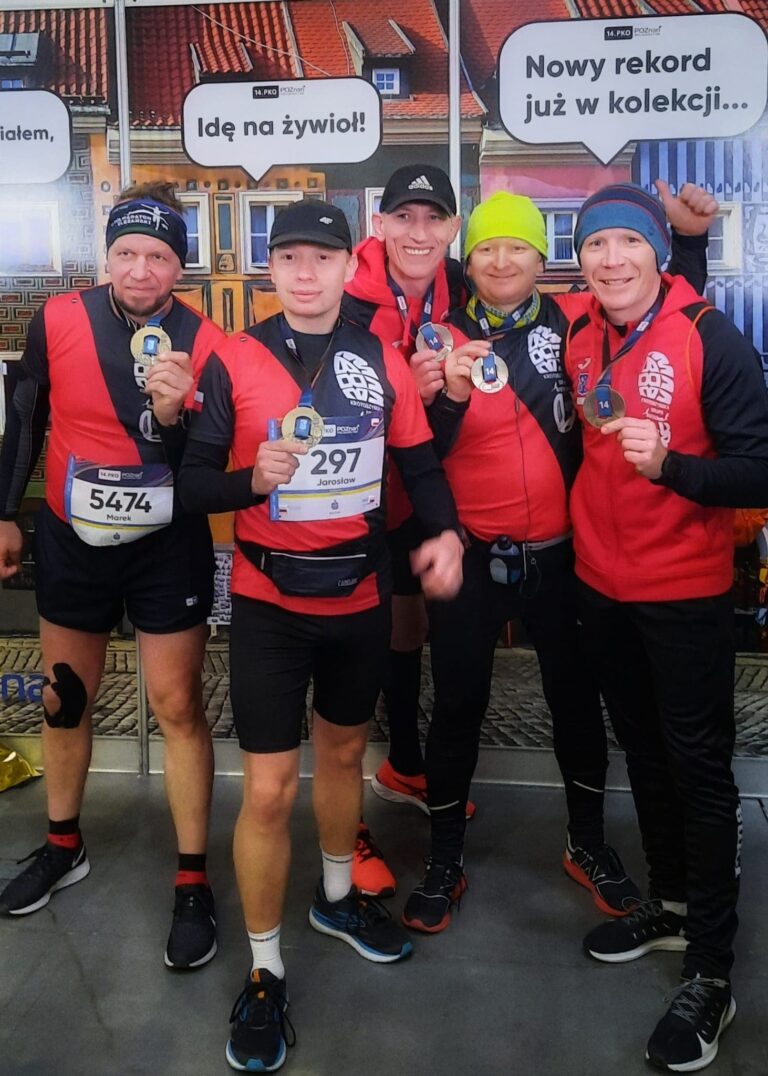 Nasi zawodnicy z poznańskim półmaratonie