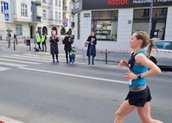 Nasi zawodnicy z poznańskim półmaratonie