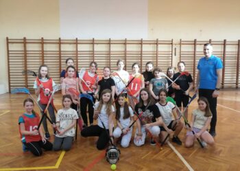 Zajęcia z unihokeja w ramach ministerialnego programu