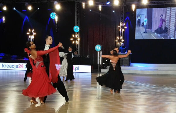 Wielki sukces Szymona i jego partnerki