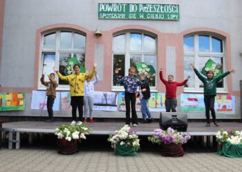 Festyn w cieniu lipy