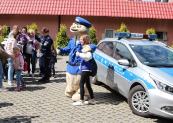 Festyn w cieniu lipy