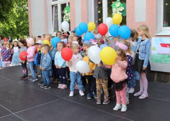 Festyn w cieniu lipy