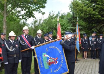 Strażacy z Guzowic świętowali 75-lecie