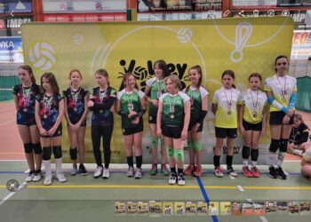 Dziewczęta z Dwójki dwa razy na podium