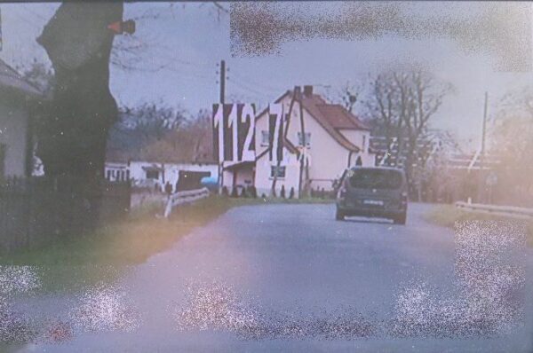 Kierowco, zdejmij nogę z gazu!