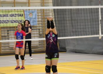 Zmagania czwórek w krotoszyńskiej hali