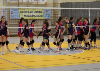 Zmagania czwórek w krotoszyńskiej hali