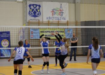 Zmagania czwórek w krotoszyńskiej hali