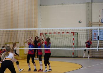 Zmagania czwórek w krotoszyńskiej hali