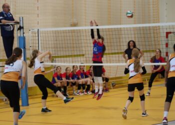 Zmagania czwórek w krotoszyńskiej hali