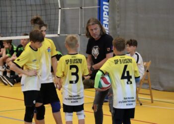 Zmagania czwórek w krotoszyńskiej hali