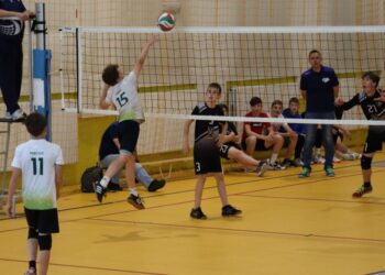 Zmagania czwórek w krotoszyńskiej hali