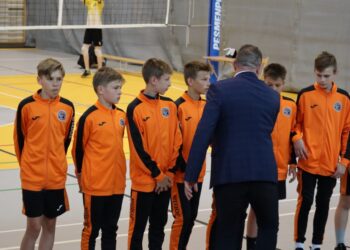 Zmagania czwórek w krotoszyńskiej hali