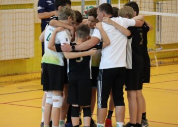 Zmagania czwórek w krotoszyńskiej hali