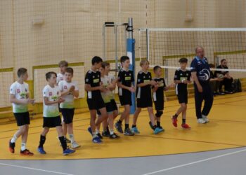Zmagania czwórek w krotoszyńskiej hali
