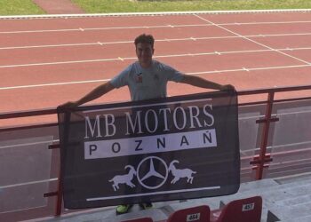 Dawid ze srebrnym medalem Dawid ze srebrnym medalem