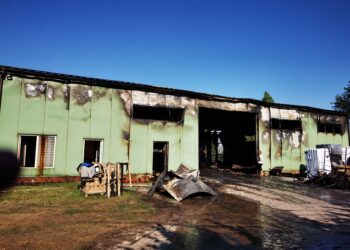 Hala produkcyjna stanęła w ogniu